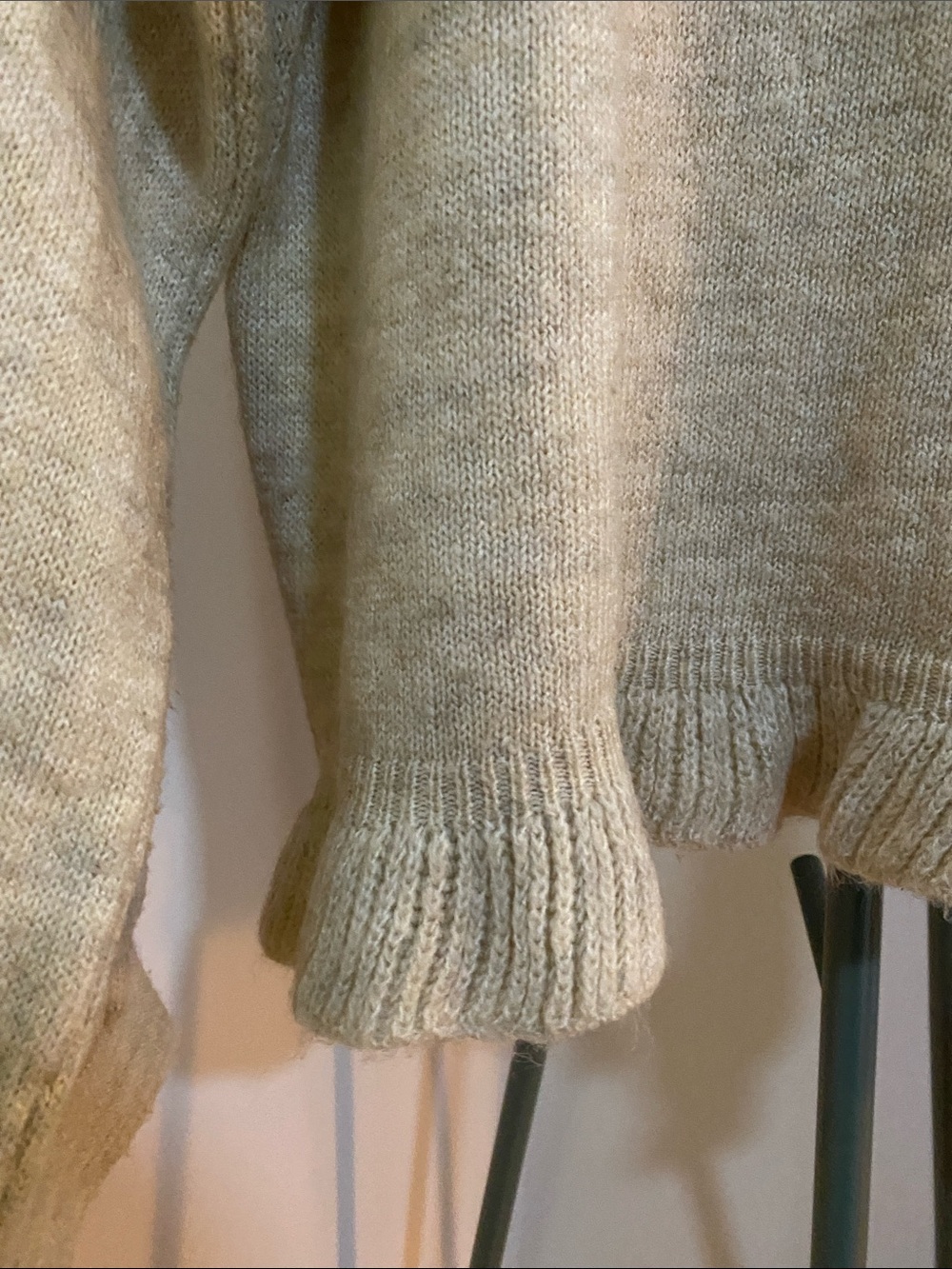 Mango Cream Ruffle-Hem Crewneck Sweater - Picture 3 of 4